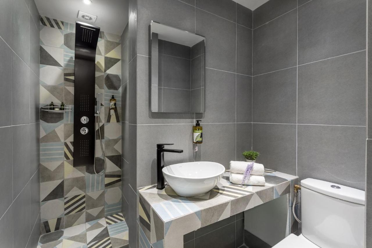 Supreme Luxury Suites By Athens Stay Exterior photo